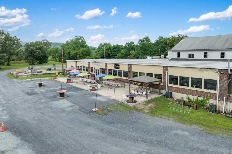 More Photos Of 500 Bridge St, Weissport Restaurant For Sale