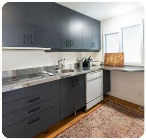 More Photos Of 115 Walnut Ave, Toronto Office For Sale