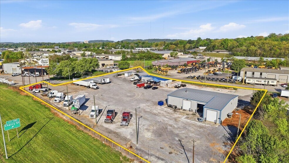 More Photos Of 2816 John Deere Dr, Knoxville Warehouse For Sale