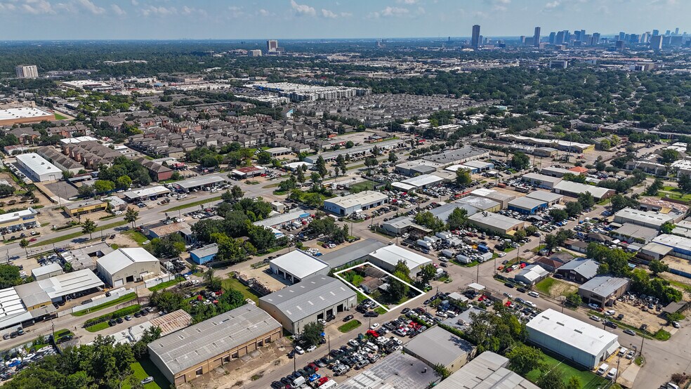 Primary Photo Of 8710 Daffodil St, Houston Land For Sale