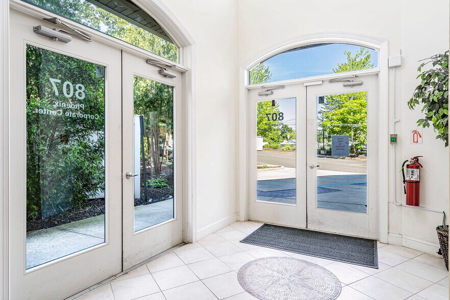 More Photos Of 807 Mantoloking Rd, Brick Office For Sale