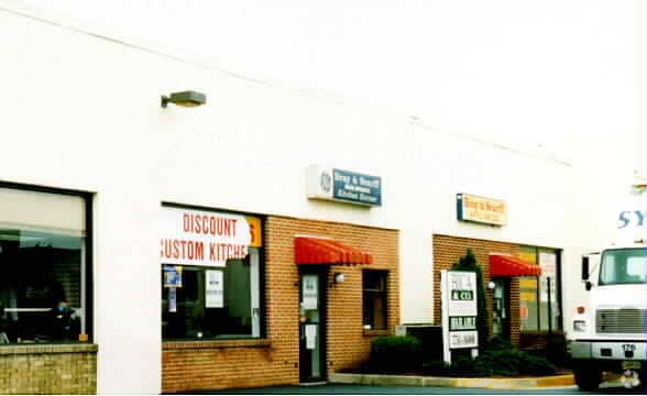 More Photos Of 5601 General Washington Dr, Alexandria Showroom For Sale