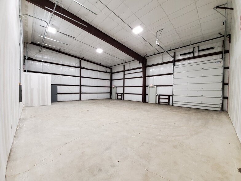 More Photos Of 5103 Unicon Dr, Wake Forest Industrial For Sale