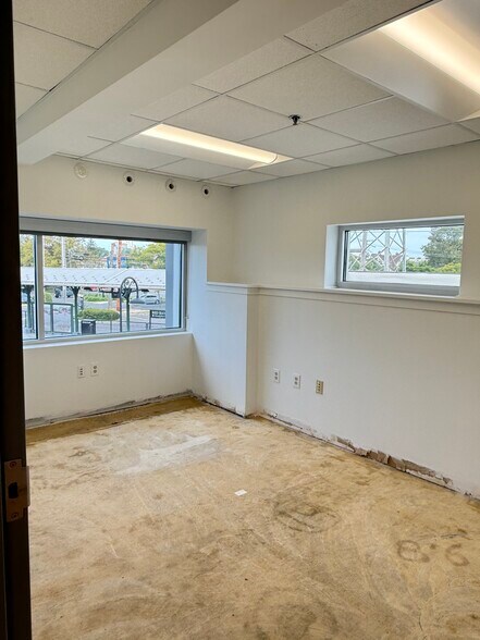 More Photos Of 116 Chestnut St, Red Bank Office For Lease