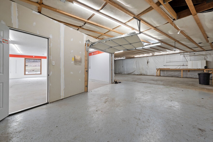 More Photos Of 170 Mayberry St, Sparta Industrial For Lease