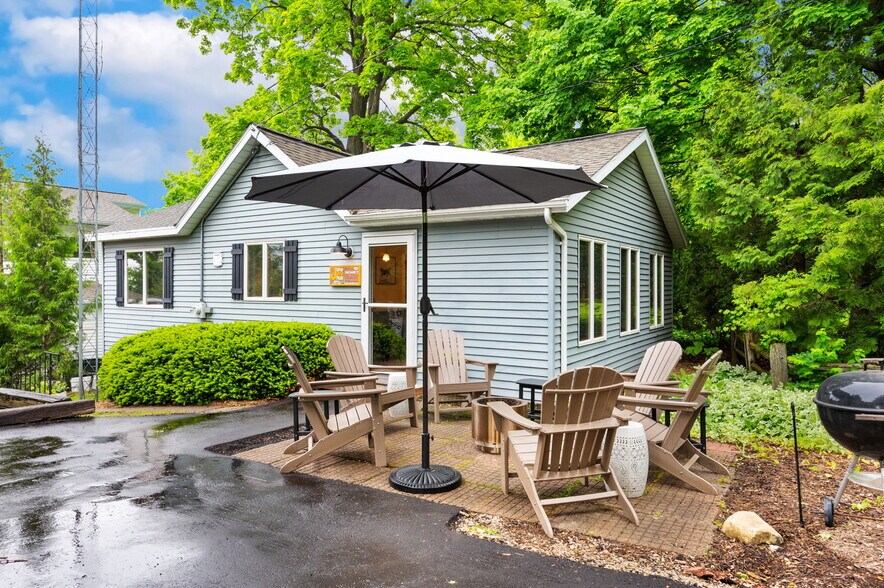 More Photos Of 4113 Main St, Fish Creek Storefront Retail Residential For Sale