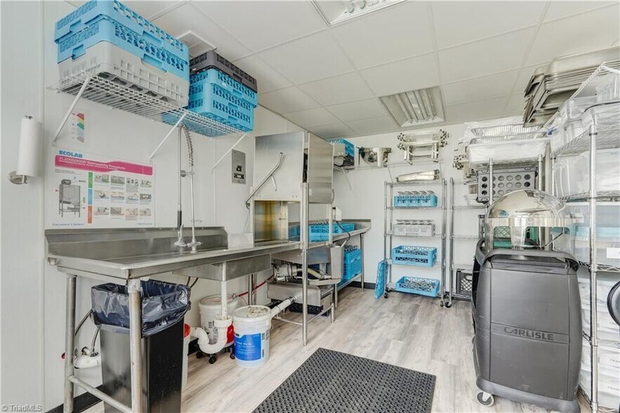 More Photos Of 17 E Main St, Thomasville Storefront Retail Office For Sale