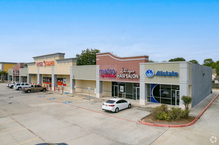 Primary Photo Of 2128 Spears Rd, Houston Freestanding For Lease