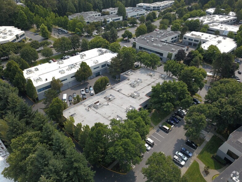 More Photos Of 8561 154th Ave NE, Redmond Light Manufacturing For Lease