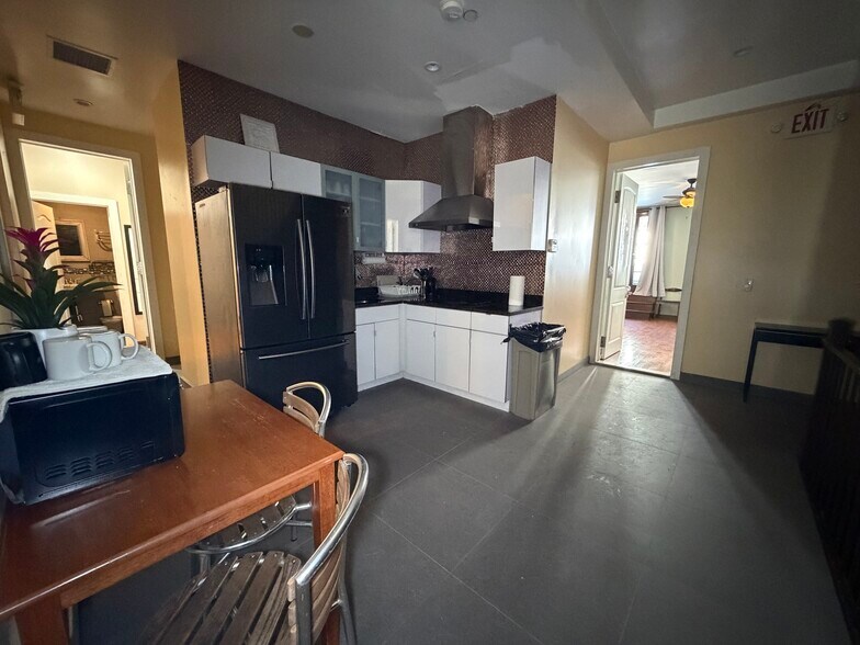 More Photos Of 365-367 W 46th St, New York Apartments For Sale