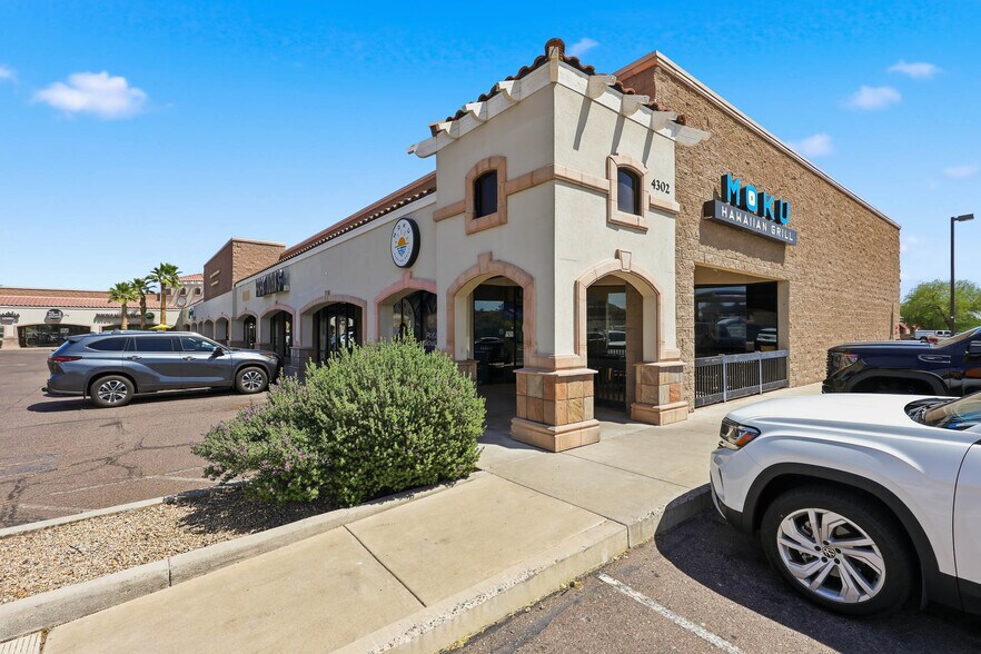 More Photos Of 4302 E Ray Rd, Phoenix Freestanding For Lease