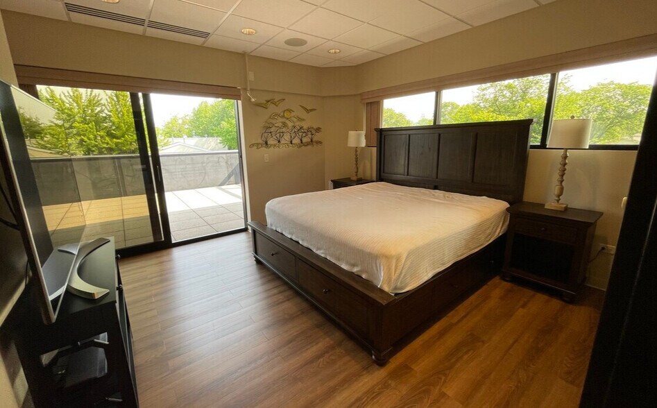 More Photos Of , Wheeling Office For Sale
