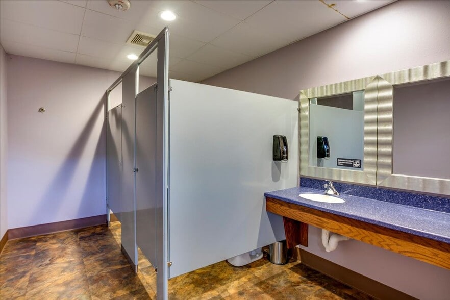 More Photos Of 115-125 56th St, Kenosha Apartments For Sale