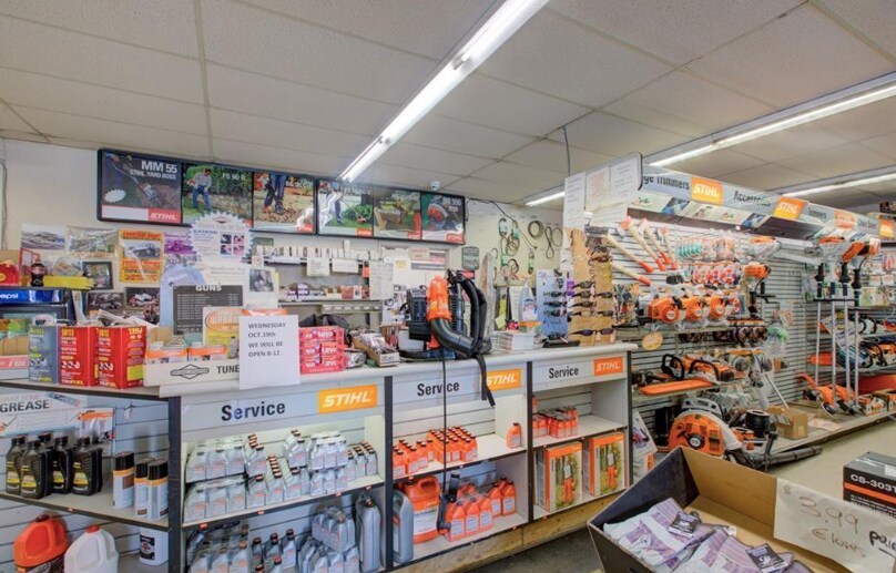 More Photos Of 6852 N Winton Way, Winton Freestanding For Sale