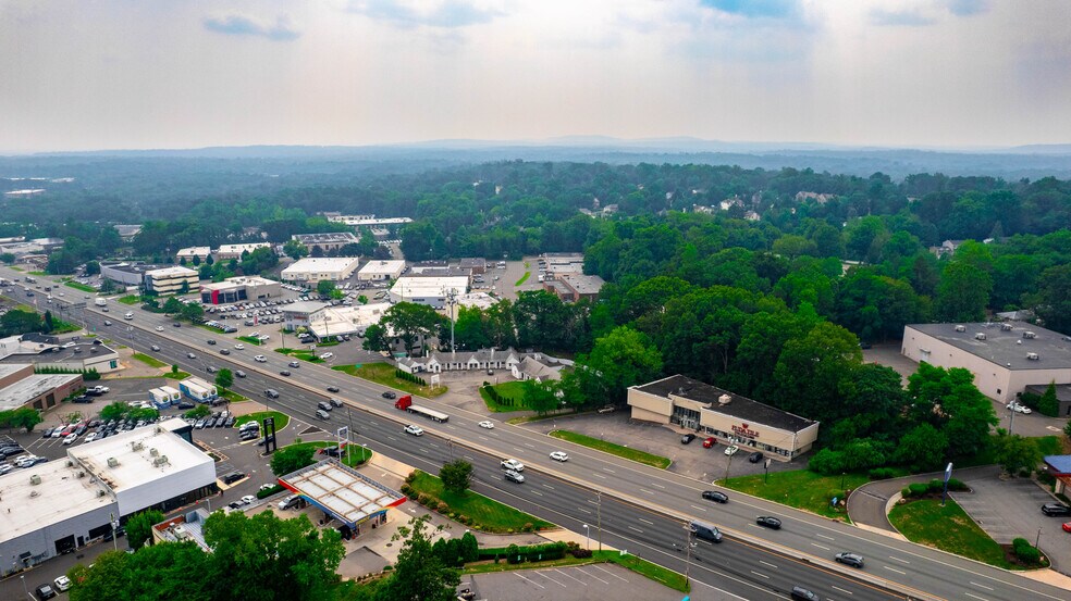 More Photos Of 425 NJ-17, Ramsey Hotel For Sale