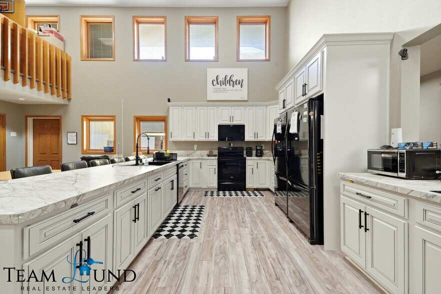More Photos Of 915 S McKinley St, Casper Office Residential For Sale