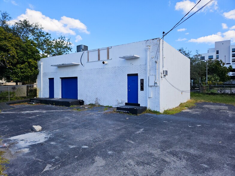 More Photos Of 147 NW 3rd Ave, Dania Beach Office For Lease