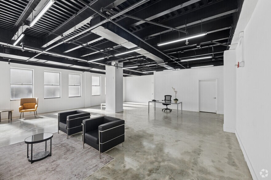 More Photos Of 420 Lincoln Rd, Miami Beach Loft Creative Space For Lease