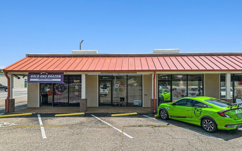 More Photos Of 206 E Reelfoot Ave, Union City General Retail For Sale