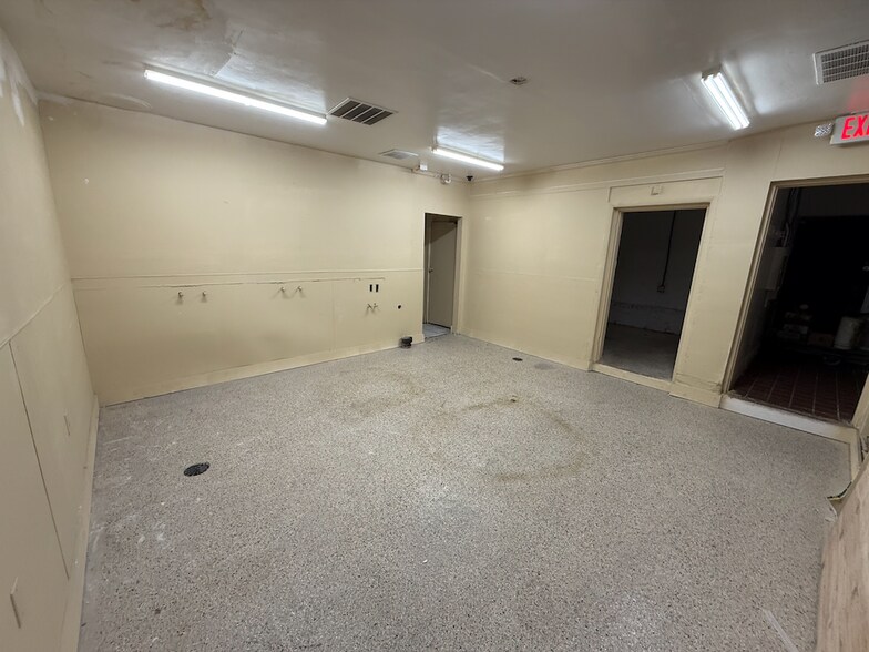 More Photos Of 3125 Washington Blvd, Ogden Freestanding For Sale
