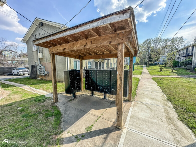 More Photos Of 1247 Joseph E. Boone Blvd, Atlanta Apartments For Sale