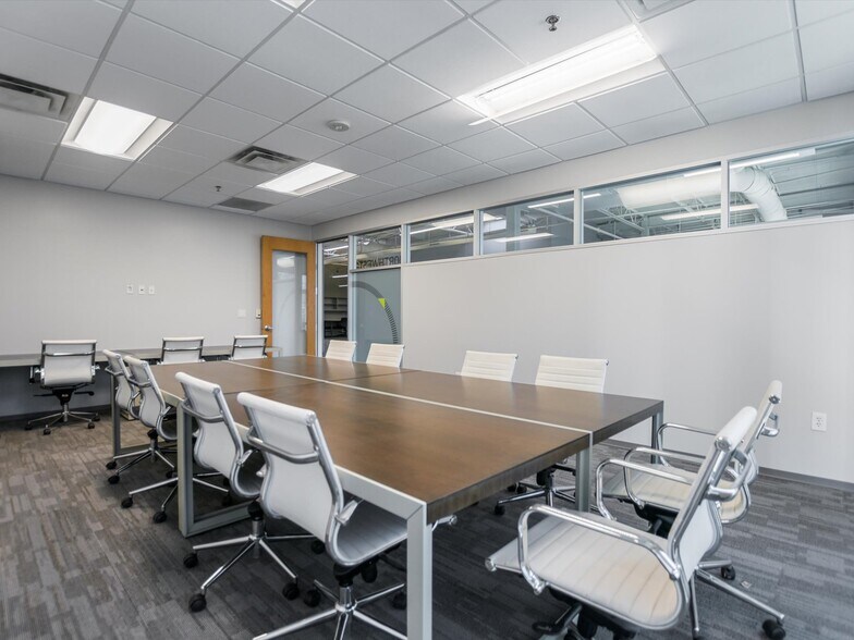 More Photos Of 1705 Guadalupe St, Austin Office For Sale