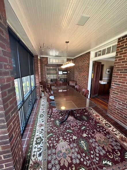 More Photos Of 114 Whitsett St, Greenville Office For Lease