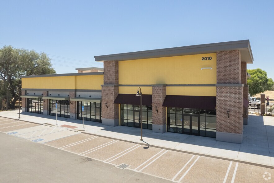 More Photos Of Blue Oaks Blvd, Roseville Unknown For Lease