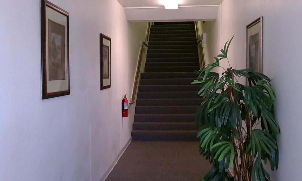 More Photos Of 5620-5630 W Charleston Blvd, Las Vegas Storefront Retail Office For Lease
