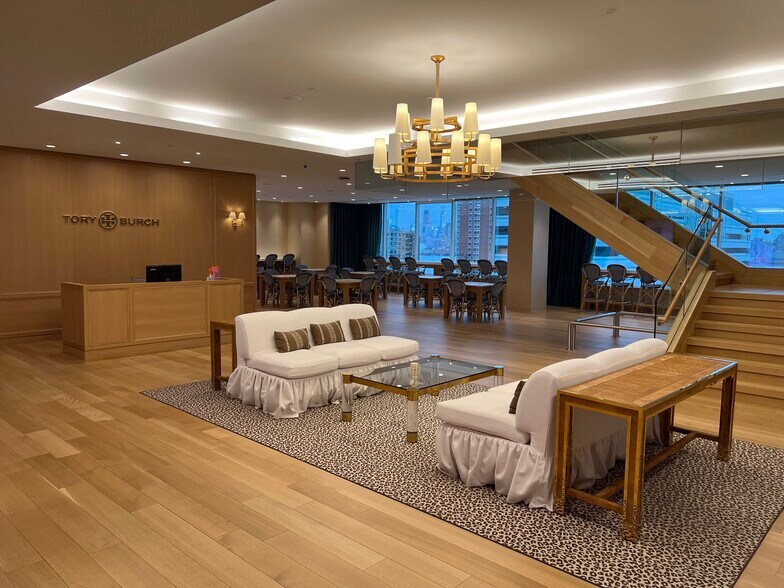 More Photos Of 499 Washington Blvd, Jersey City Office For Lease