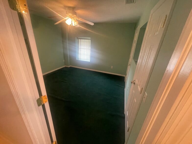 More Photos Of , Tampa Unknown For Sale
