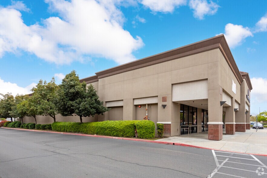 More Photos Of 3617-3751 W Shaw Ave, Fresno Unknown For Sale