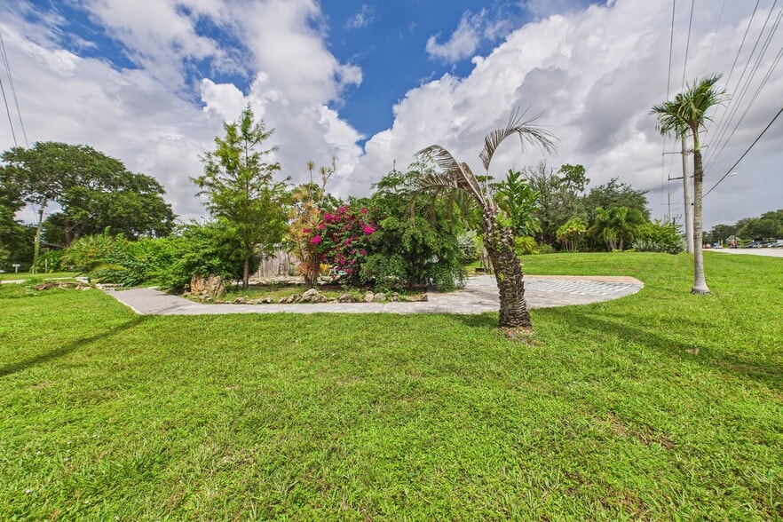 More Photos Of 1340 S Wickham Rd, West Melbourne Daycare Center For Sale