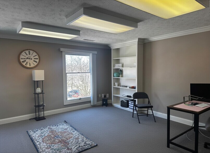 More Photos Of 225 E Liberty St, Medina Office For Lease