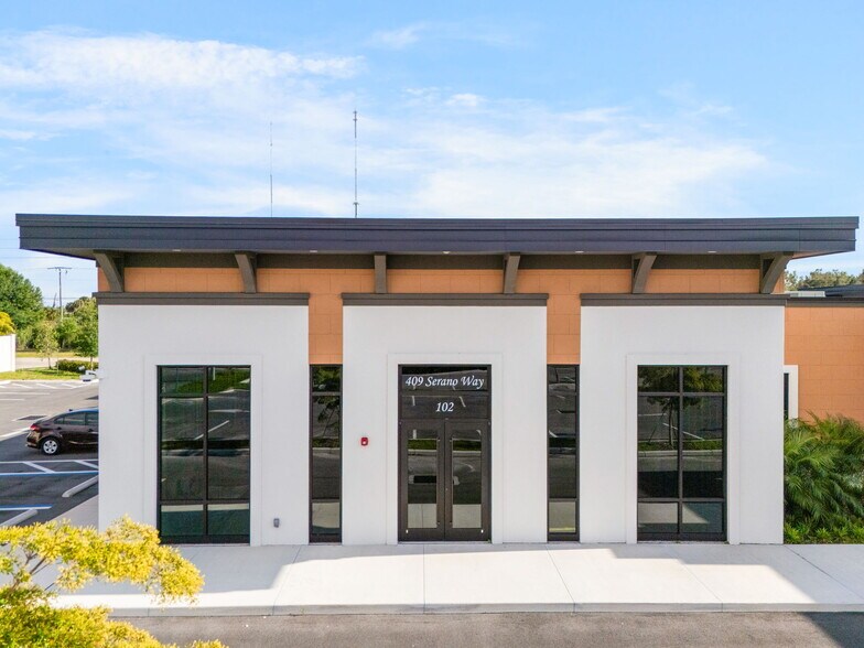 More Photos Of 409 Serano Way, Nokomis Office For Lease