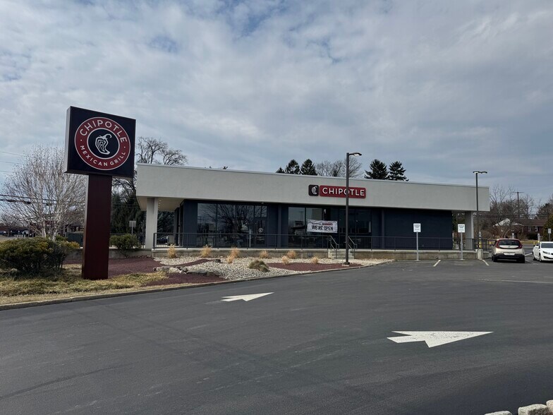 More Photos Of 2555 Easton Ave, Bethlehem Restaurant For Sale