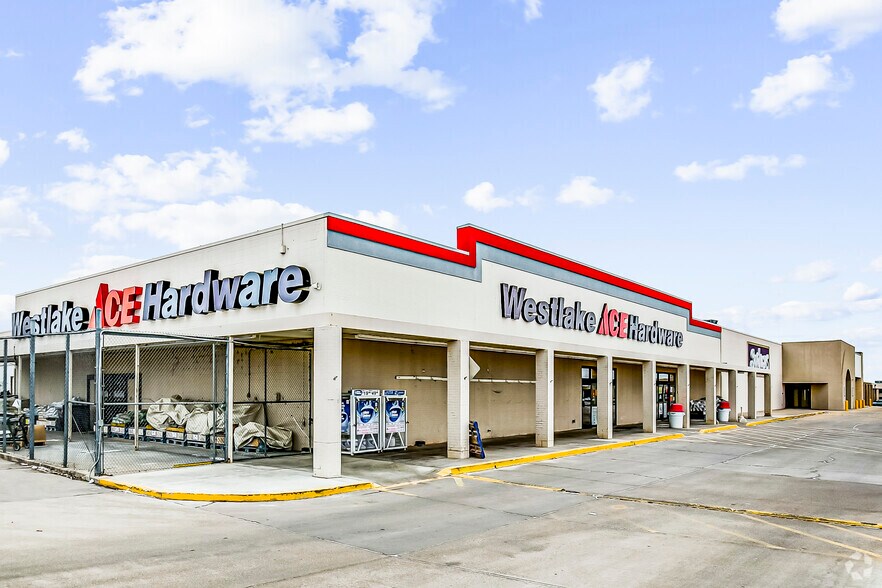 More Photos Of 1505-1601 Kansas Ave, Liberal Unknown For Lease