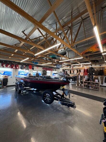 More Photos Of 25272 State Highway 27, Holcombe Office For Lease