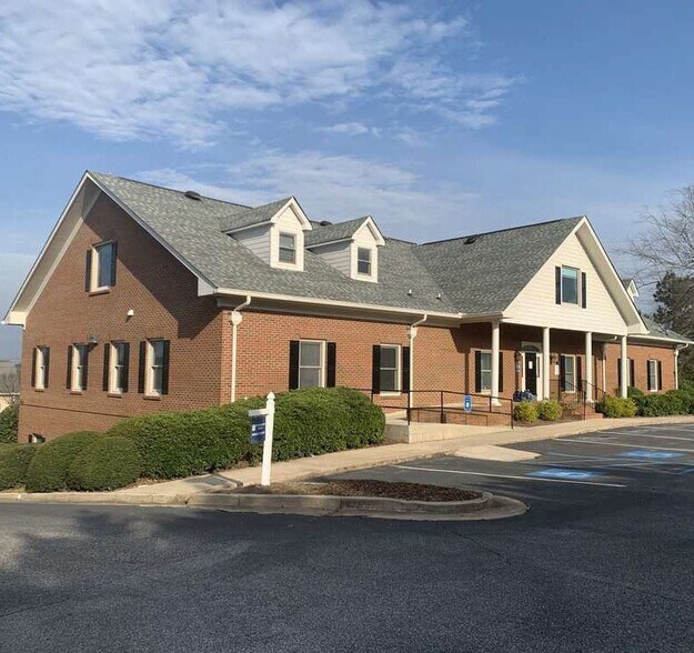 Primary Photo Of 5959 Highway 53 E, Dawsonville Medical For Lease