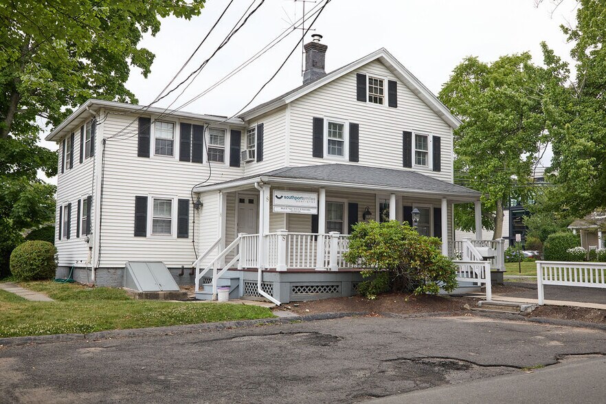 More Photos Of 8-10 John St, Southport Medical For Lease