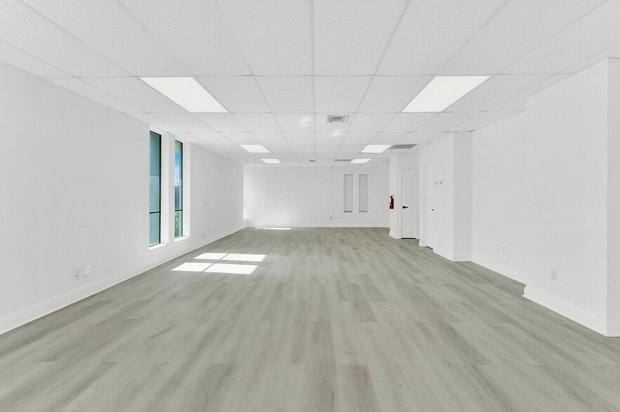 More Photos Of 1900 N University Dr, Pembroke Pines Office For Lease