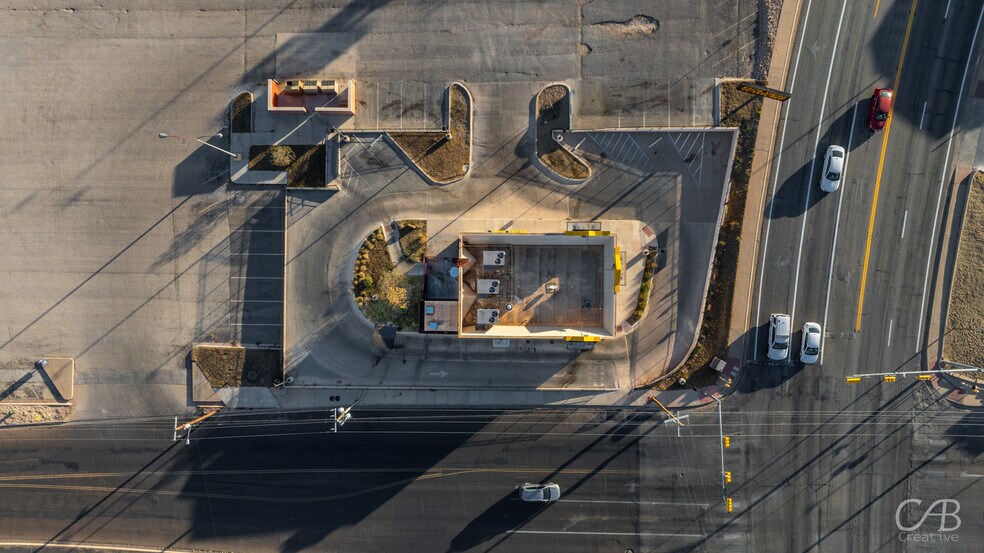 More Photos Of 3000 College Ave, Snyder General Retail For Sale