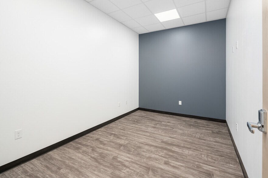 More Photos Of 4116 TX- 121 Hebron Pkway- 4116 TX- 121, Carrollton Coworking Space