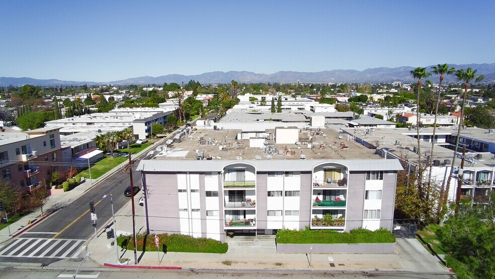More Photos Of 12325 Chandler Blvd, Valley Village Apartments For Sale