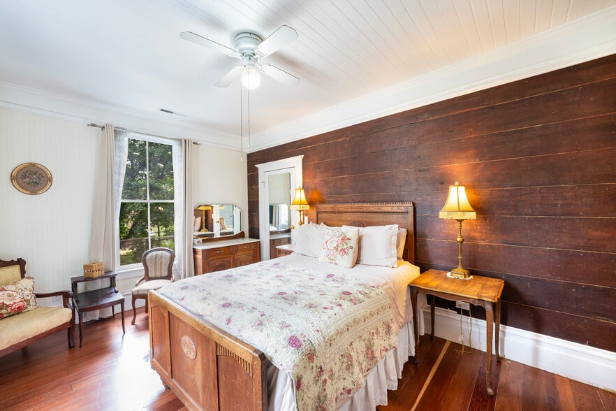 More Photos Of 12130 Highway 116, Guerneville Hospitality For Sale