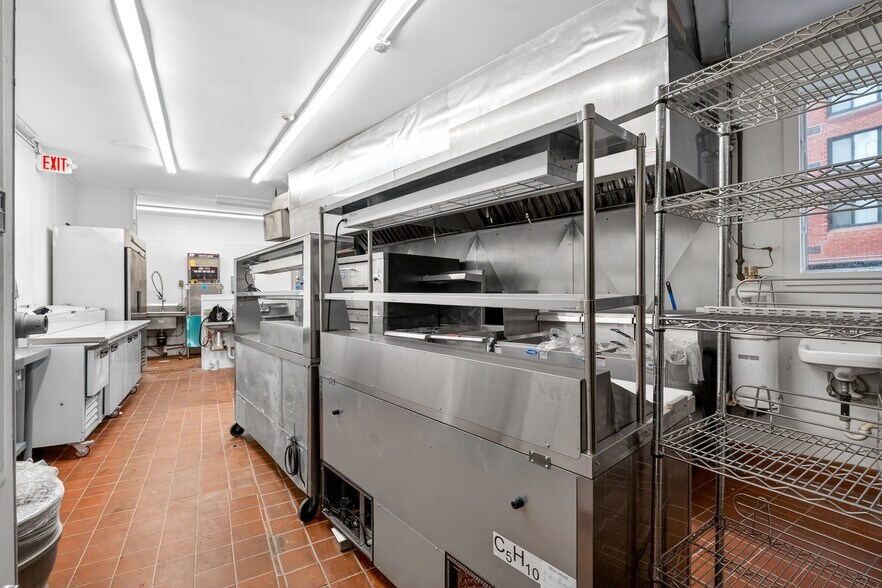 More Photos Of 26 N Main St, Waterbury Storefront Retail Office For Sale