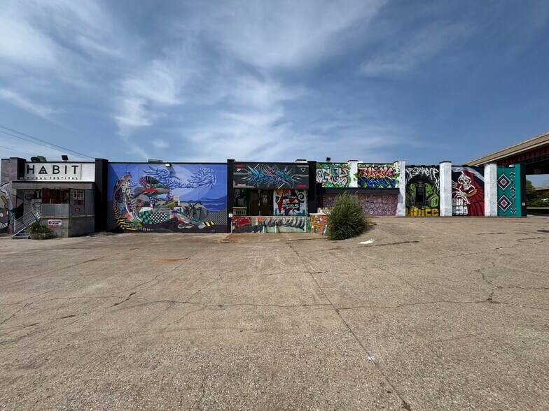 More Photos Of 800-816 E 1st St, Tulsa Flex For Lease