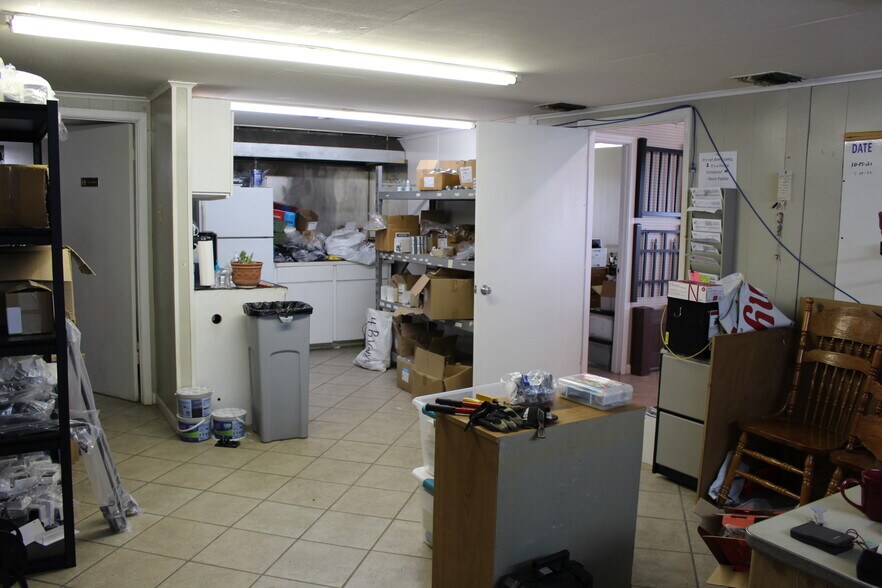 More Photos Of 1500 Grand Caillou Rd, Houma Light Distribution For Sale