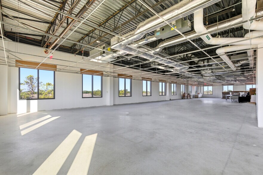 More Photos Of 10402 Valley Forge Dr, Houston Office For Lease