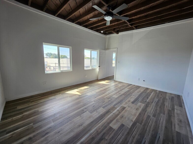 More Photos Of 5939-5941 Clara St, Bell Gardens Manufacturing For Sale